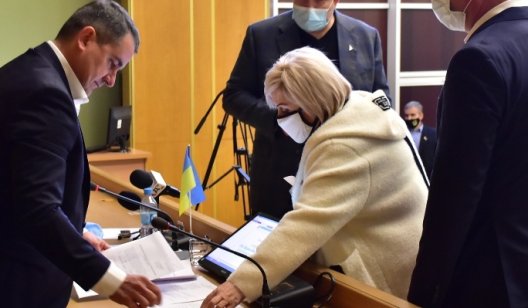 Большинство депутатов Славянска призвали мэра Вадима Ляха выполнить нормы Закона «О местном самоуправлении»