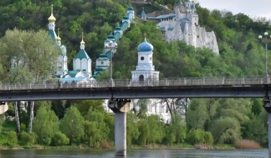 Подвесной мост через Донец, смотровая башня, скоростной спуск: что появится в Святогорске