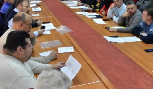 Мэр Славянска подает в суд на депутата