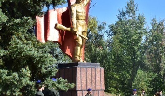 Славянск празднует годовщину освобождения - ФОТОРЕПОРТАЖ