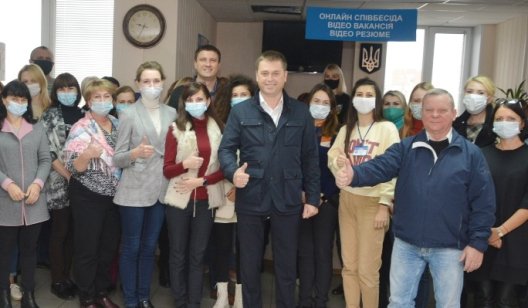 Павел Придворов поздравил работников социальной сферы с профессиональным праздником