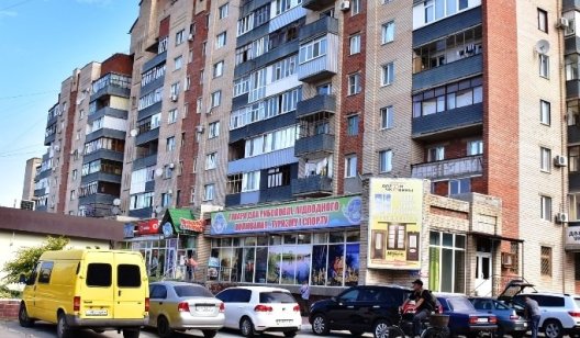 ВИДЕО: в центре Славянска открылась бесплатная автомойка