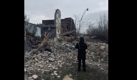 У Слов'янську прильоти і руйнування У Слов'янську прильоти і руйнування