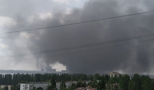В Донецкой области после обстрелов горит Углегорская ТЭС