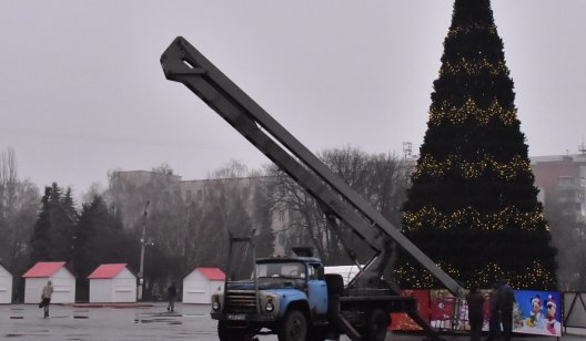 В Славянске идёт подготовка к новому году