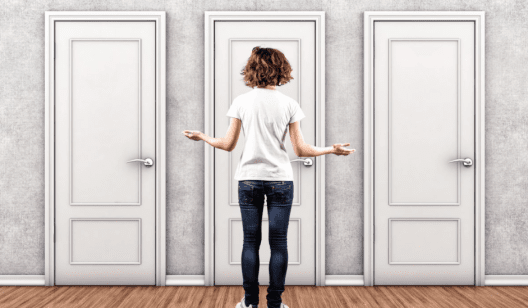 Ідеальний вибір міжкімнатних дверей: експертні поради та рішення