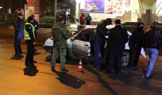 Погоня со стрельбой в Славянске:  вчера вечером в центре города произошло задержание преступников