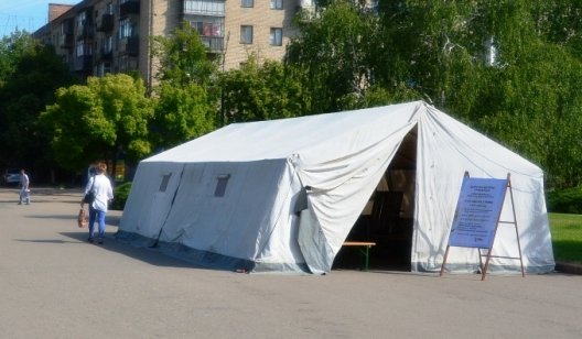 Кто и зачем установил палатку на Соборной площади