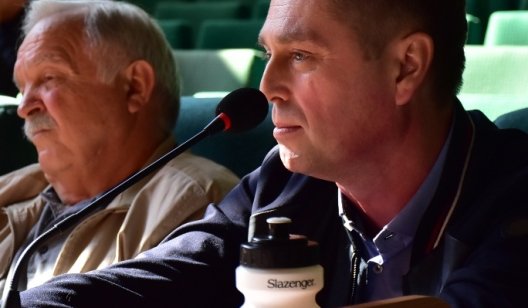 В Славянске произошел скандал во время сессии городского совета