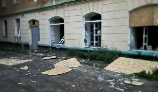 Фото из центра Славянска после обстрела