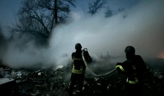 Внаслідок обстрілу Словʼянська виникла пожежа