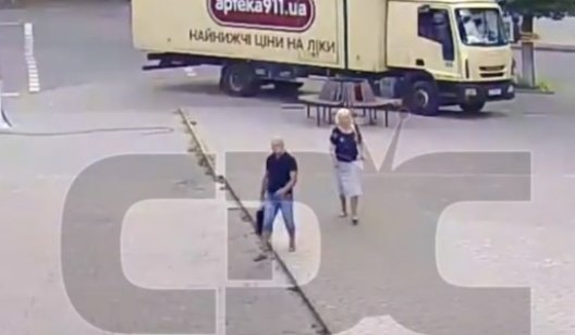 Сломал светофор и слинял: ДТП в Славянске