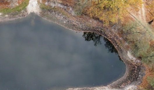 Какова глубина Бездонного озера в Святогорске