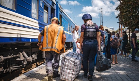 Жителі Донечини щодня виїжджають у більш безпечні регіони