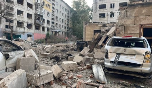 У Слов’янську троє поранених через авіаудар РФ по спальному району
