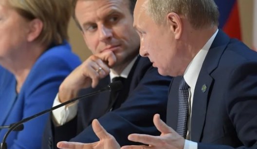 Кремль направил Киеву проект документа о встрече президентов, однако от Украины ответа нет - Коммерсант