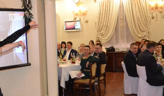 Как деловая элита Славянска отдыхала вчера в кафе "Палермо"