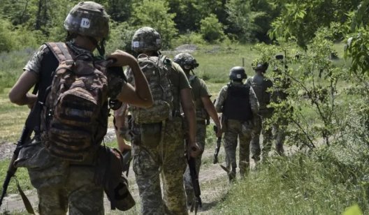 Бунятов розповів про складне тактичне положення українських військових у районі Лиману Бунятов розповів про складне тактичне положення українських військових у районі Лиману