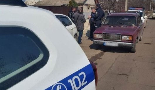В Славянске полицейский остановил водителя, который пытался скрыться с места ДТП