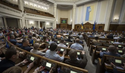 Українці вважають діяльність фракції Зеленського найгіршою з усіх фракцій – КМІС