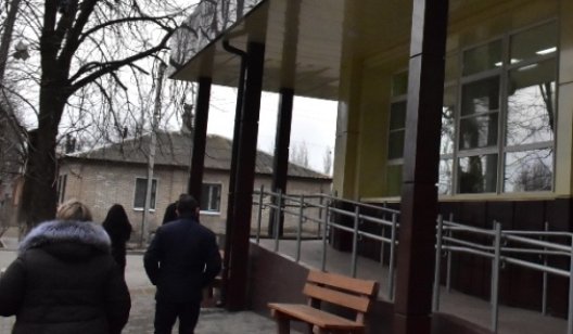 В Славянске готовится к открытию прозрачный офис: ФОТО