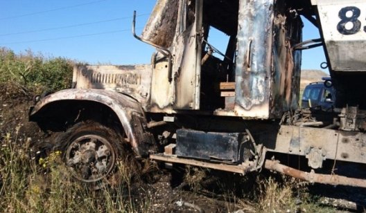 В Донецкой области сгорел грузовик, полиция подозревает поджог