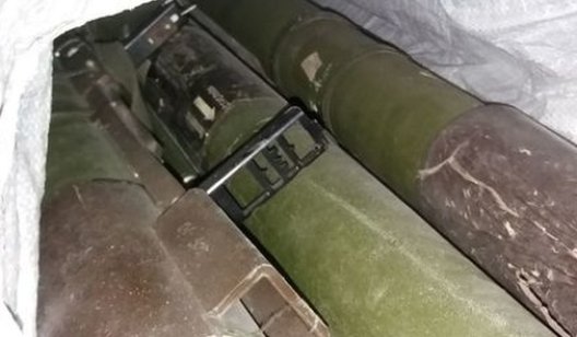 В Краматорске на чердаке многоэтажки нашли три гранатомета
