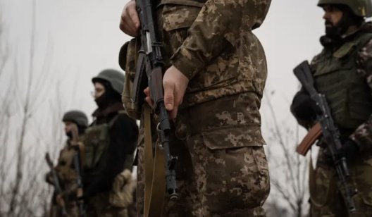 Дипломатія Трампа може лише призупинити бойові дії: завершення війни РФ проти України визначать її учасники — WSJ 