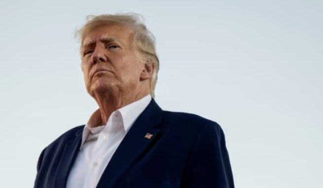 Трамп заявив, що Зеленський втрачає переговорні «козирі»