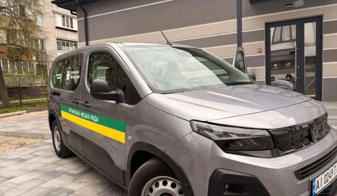 Слов'янськ отримав автомобіль від Бучі