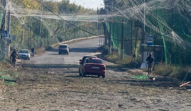 З ранку Слов'янськ тричі потрапив під обстріл