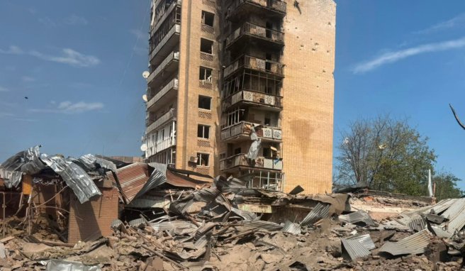 У Краматорську внаслідок влучання у житловий будинок поранено 15 цивільних