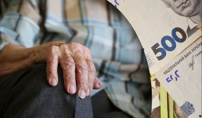 Підвищення пенсій з 1 квітня: ПФ провів перерахунок для кількох категорій українців