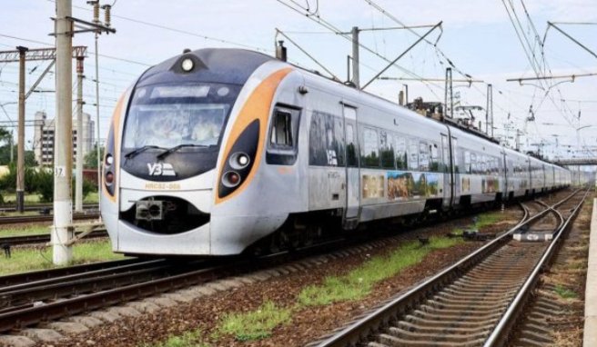 «Укрзалізниця» вводить динамічні ціни на квитки: що зміниться з 25 квітня