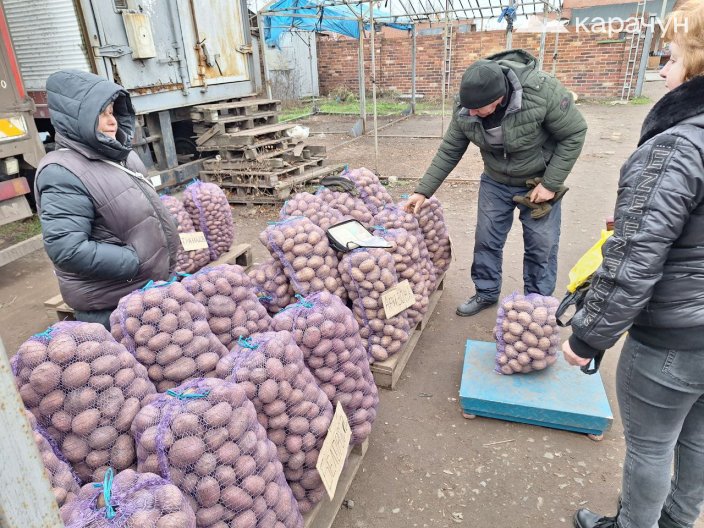 Сітку картоплі родині вистачить на місяць-півтора