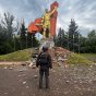 Росія зруйнувала монумент воїнам-визволителям у Слов’янську та завдала ще одного авіаудару